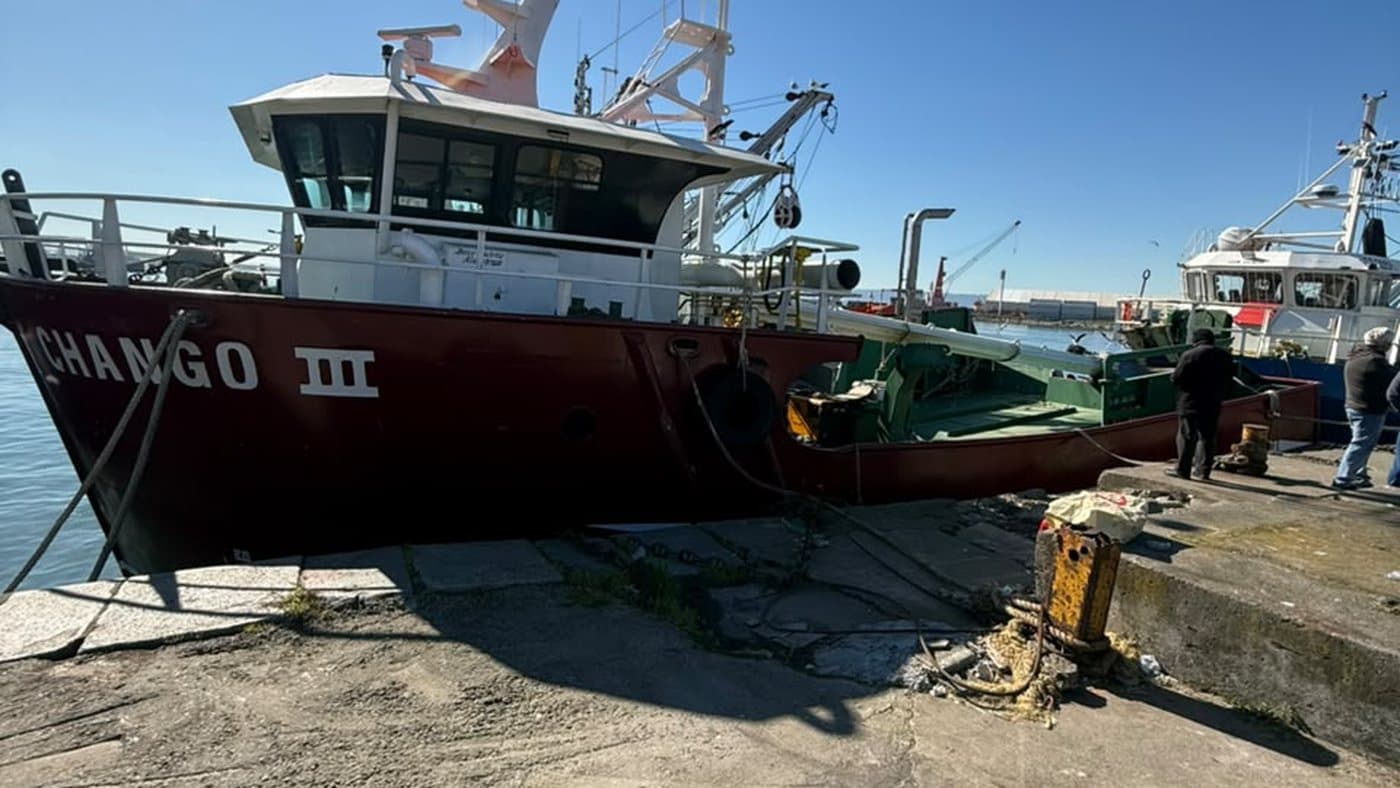 Embarcación CHANGO III en el astillero de Talcahuano